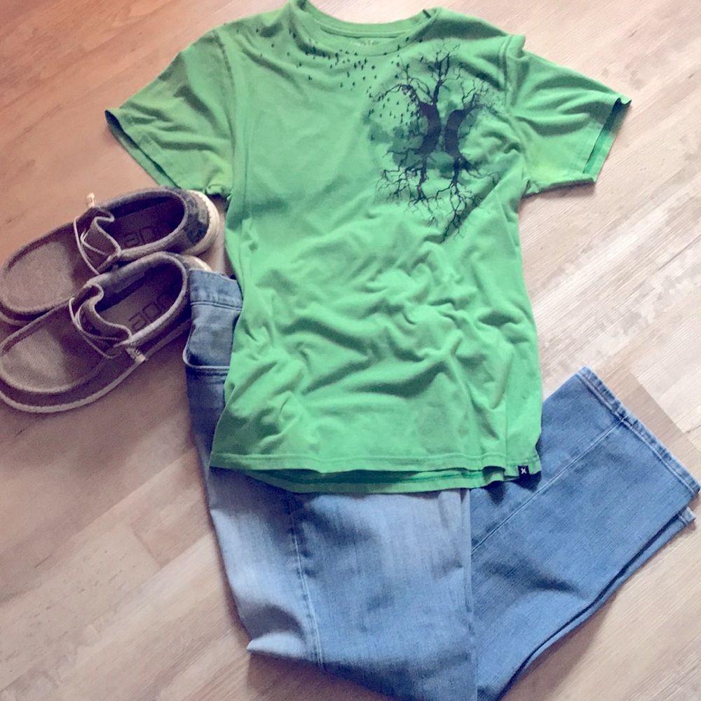 Hurley Shirt - Picture 6 of 6